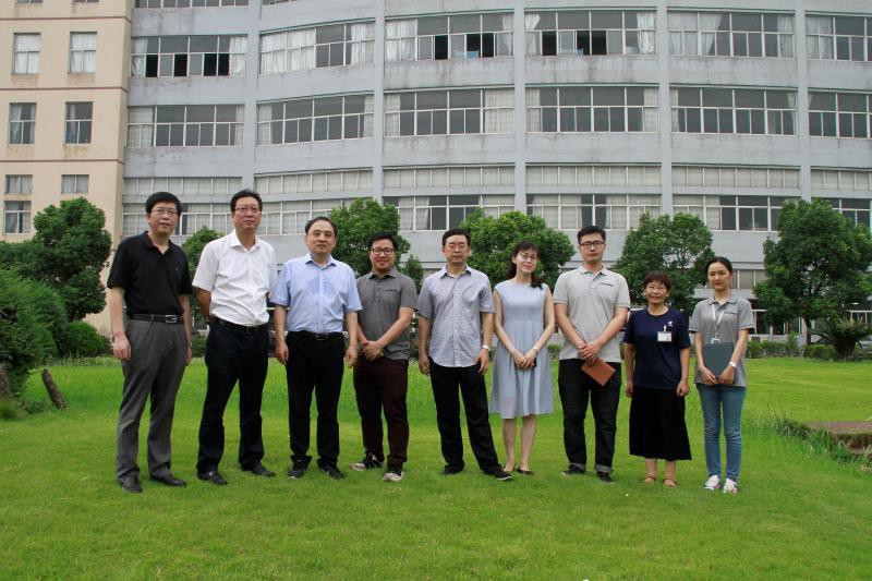 浙江省質(zhì)監(jiān)局領導蒞臨海伯集團指導考察--劉繼勛.jpg